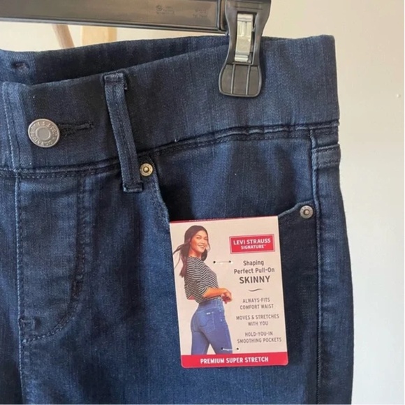 Levi Strauss Signature Women's Shaping Perfect Pull On Skinny Jeans, Blue, 6 - Picture 5 of 5